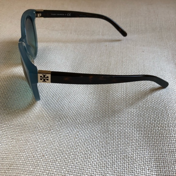 Tory Burch Sunglasses Round Turquoise EUC - Picture 8 of 11